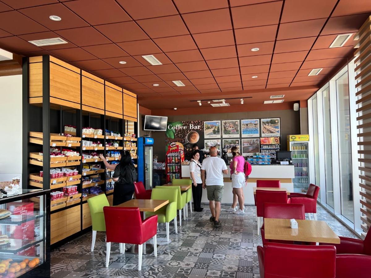 Palmanova Resort Mirash 外观 照片